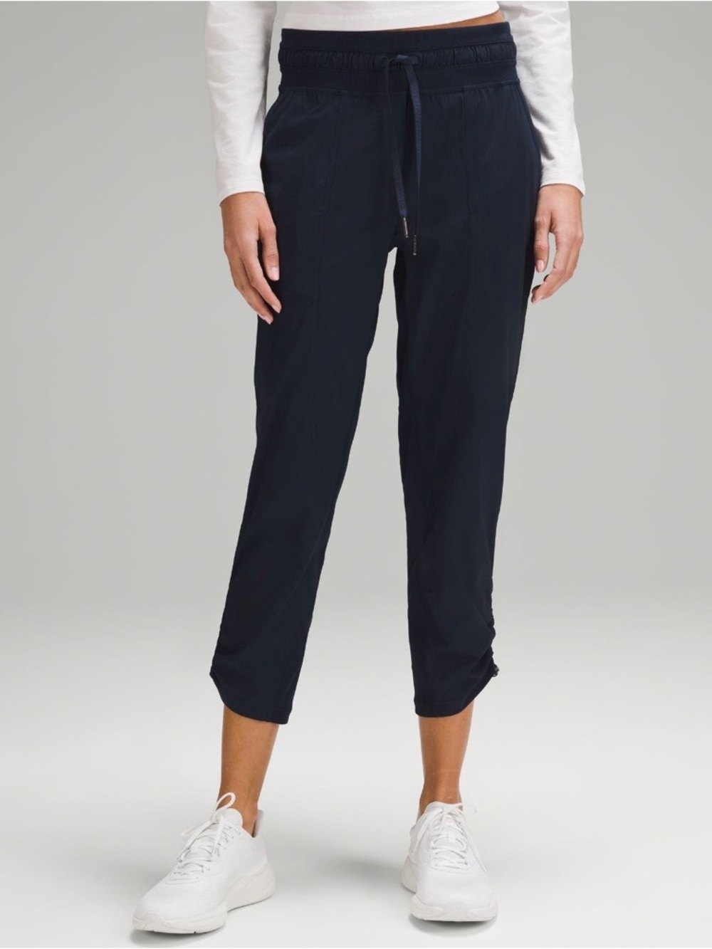 Lululemon Size 2 Dance Studio MR Crop New with tags Fruit Punch